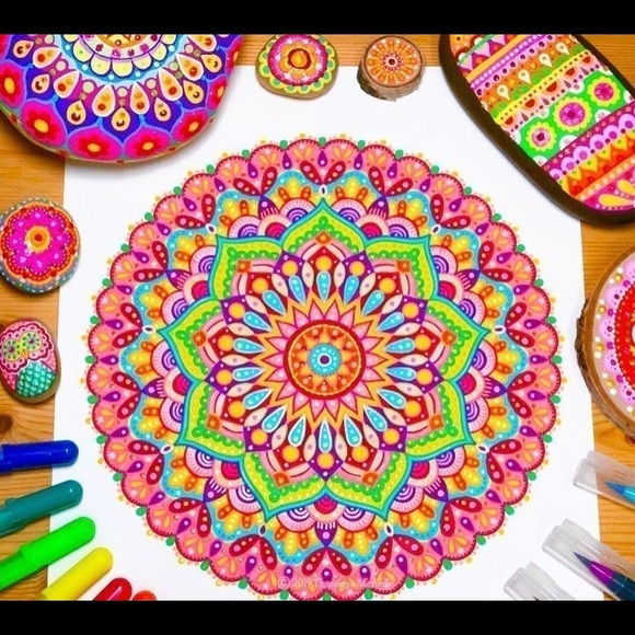 🖍 MANDALA COLORING BOOK 🖍 - Picture 2 of 8